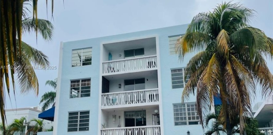 Condo à Miami Beach, Floride, 1 chambre № 1988247