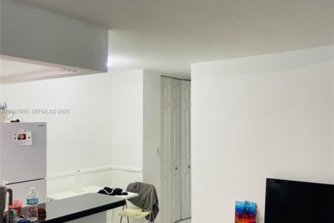 Copropriété à vendre à Miami Beach, Floride: 1 chambre, 45.52 m2 № 1988247 - photo 17