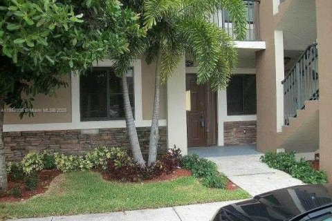 Condo in Cutler Bay, Florida, 2 bedrooms  № 1890587 - photo 5