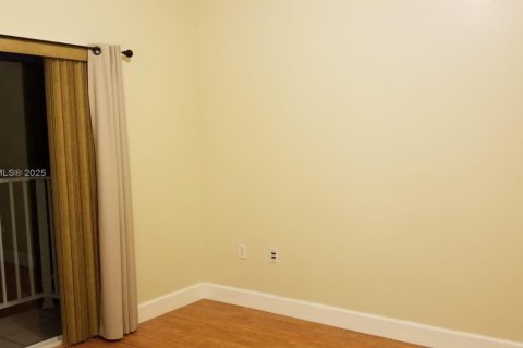Condo in Coral Gables, Florida, 1 bedroom  № 1878788 - photo 18