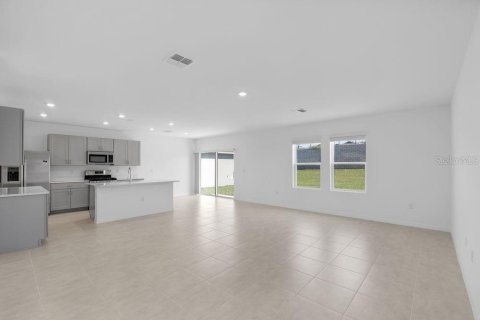 Casa en venta en Groveland, Florida, 4 dormitorios, 210.98 m2 № 1907851 - foto 12