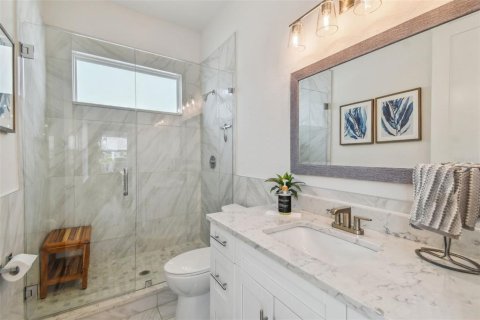 Villa ou maison à vendre à Tampa, Floride: 5 chambres, 384.71 m2 № 2095341 - photo 28