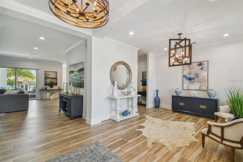Villa ou maison à vendre à Tampa, Floride: 5 chambres, 384.71 m2 № 2095341 - photo 12