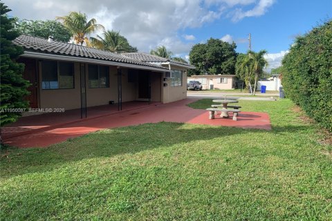 Immobilier commercial à louer à Hollywood, Floride: 1 chambre, 57.6 m2 № 2006645 - photo 16