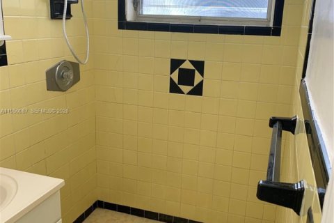 Immobilier commercial à louer à Hollywood, Floride: 1 chambre, 57.6 m2 № 2006645 - photo 12