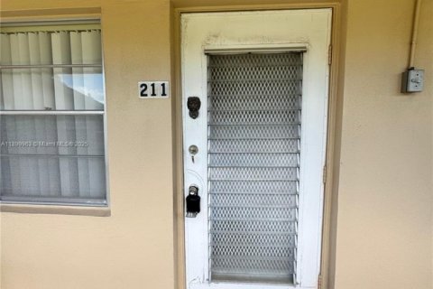 Condo à West Palm Beach, Floride, 1 chambre  № 2014854