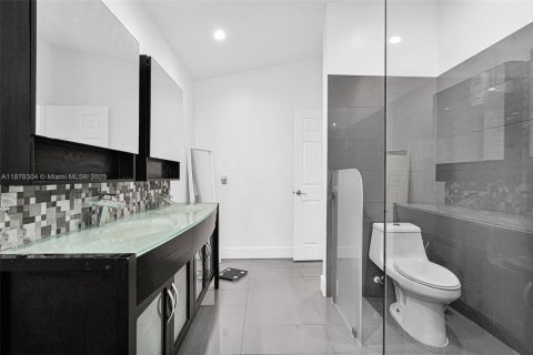 House in Pembroke Pines, Florida 4 bedrooms, 194.91 sq.m. № 1922119 - photo 28