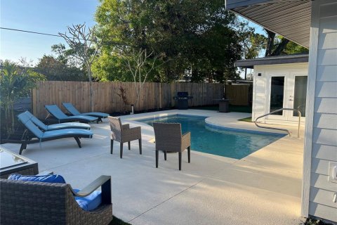 Casa en venta en Sarasota, Florida, 4 dormitorios, 153.47 m2 № 1769709 - foto 6