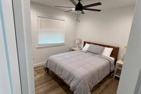 Casa en venta en Sarasota, Florida, 4 dormitorios, 153.47 m2 № 1769709 - foto 12