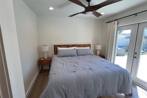 Casa en venta en Sarasota, Florida, 4 dormitorios, 153.47 m2 № 1769709 - foto 9