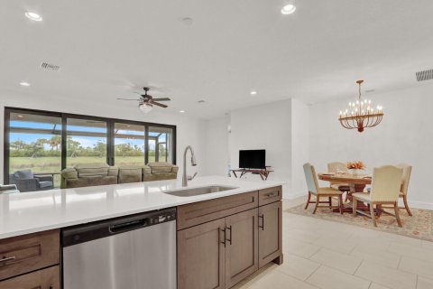 Villa ou maison à vendre à Port St. Lucie, Floride: 2 chambres, 162.86 m2 № 2087417 - photo 12