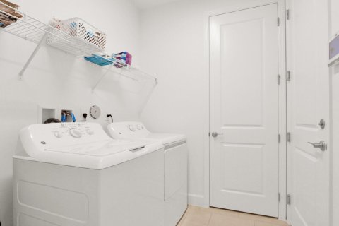 Villa ou maison à vendre à Port St. Lucie, Floride: 2 chambres, 162.86 m2 № 2087417 - photo 23