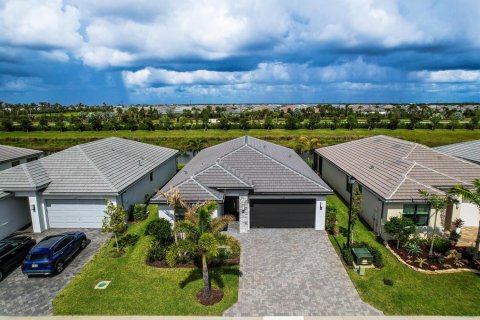 Villa ou maison à vendre à Port St. Lucie, Floride: 2 chambres, 162.86 m2 № 2087417 - photo 2