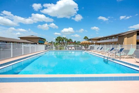 Hotel en venta en Kissimmee, Florida, 2440.45 m2 № 1762068 - foto 3