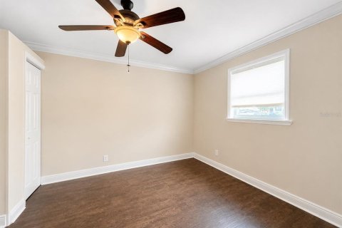 Villa ou maison à louer à Tampa, Floride: 5 chambres, 227.89 m2 № 2287952 - photo 25
