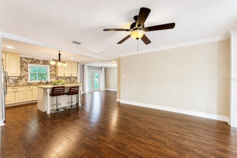 Villa ou maison à louer à Tampa, Floride: 5 chambres, 227.89 m2 № 2287952 - photo 22