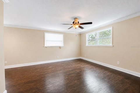 Villa ou maison à louer à Tampa, Floride: 5 chambres, 227.89 m2 № 2287952 - photo 14