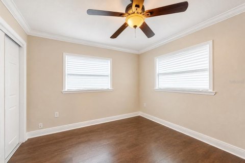 Villa ou maison à louer à Tampa, Floride: 5 chambres, 227.89 m2 № 2287952 - photo 28