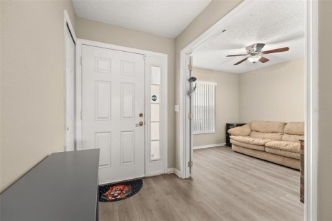House in Clermont, Florida 2 bedrooms, 127.93 sq.m. № 2222658 - photo 8