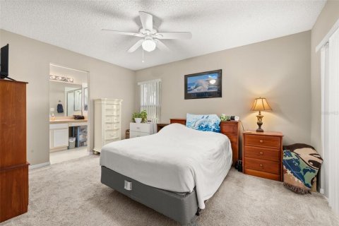 House in Clermont, Florida 2 bedrooms, 127.93 sq.m. № 2222658 - photo 21