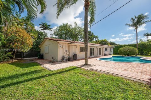 Villa ou maison à vendre à Miami, Floride: 4 chambres, 153.38 m2 № 2063754 - photo 29