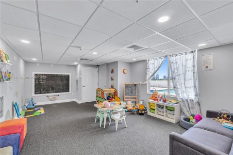 Condominio en venta en Miami, Florida, 1 dormitorio, 65.96 m2 № 1940929 - foto 27