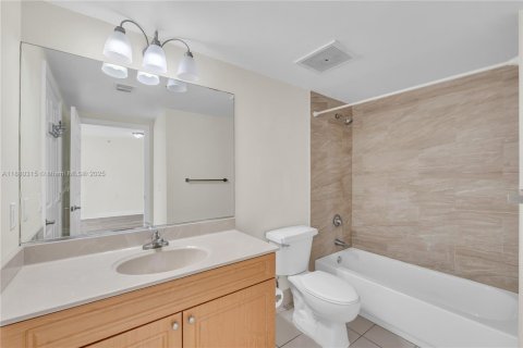 Condominio en venta en Miami, Florida, 1 dormitorio, 65.96 m2 № 1940929 - foto 17