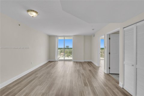 Condominio en venta en Miami, Florida, 1 dormitorio, 65.96 m2 № 1940929 - foto 11
