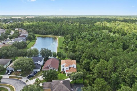 House in Orlando, Florida 4 bedrooms, 226.31 sq.m. № 2122791 - photo 27