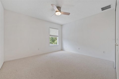 House in Orlando, Florida 4 bedrooms, 226.31 sq.m. № 2122791 - photo 17