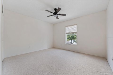 House in Orlando, Florida 4 bedrooms, 226.31 sq.m. № 2122791 - photo 18