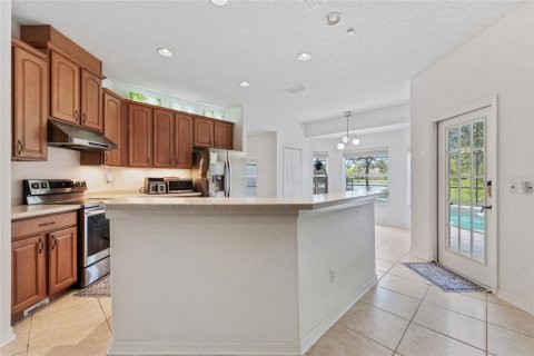 House in Orlando, Florida 4 bedrooms, 226.31 sq.m. № 2122791 - photo 9