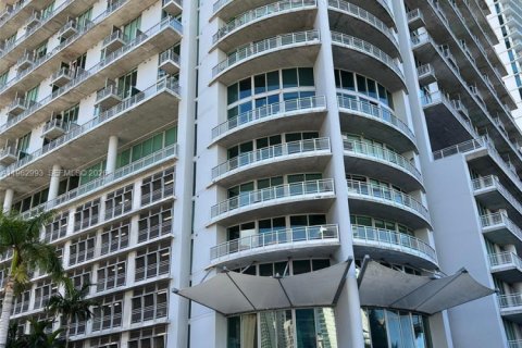 Copropriété à louer à Miami, Floride: 1 chambre, 73.86 m2 № 2023957 - photo 2