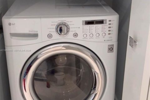 Copropriété à louer à Miami, Floride: 1 chambre, 73.86 m2 № 2023957 - photo 23