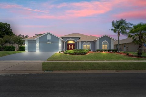 Casa en venta en Spring Hill, Florida, 3 dormitorios, 258.27 m2 № 1770909 - foto 3