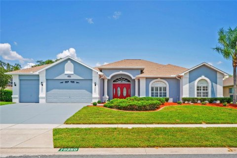 Casa en venta en Spring Hill, Florida, 3 dormitorios, 258.27 m2 № 1770909 - foto 1