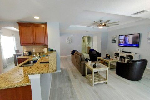 House in Wesley Chapel, Florida 3 bedrooms, 156.63 sq.m. № 1847520 - photo 16