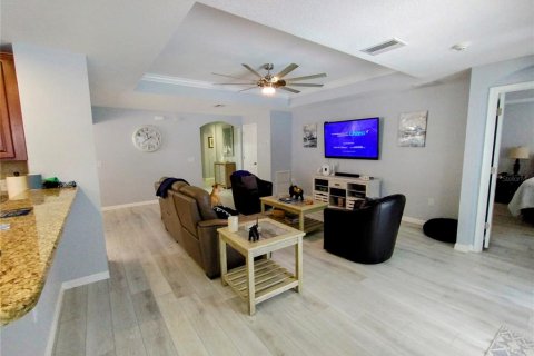 House in Wesley Chapel, Florida 3 bedrooms, 156.63 sq.m. № 1847520 - photo 14