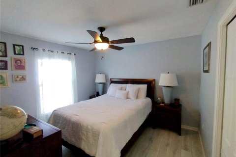 House in Wesley Chapel, Florida 3 bedrooms, 156.63 sq.m. № 1847520 - photo 21