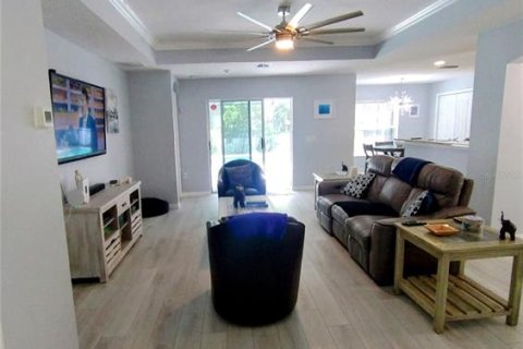 House in Wesley Chapel, Florida 3 bedrooms, 156.63 sq.m. № 1847520 - photo 7