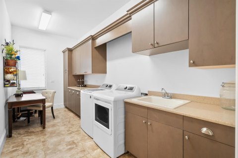 Villa ou maison à vendre à Port St. Lucie, Floride: 6 chambres, 577.2 m2 № 2176677 - photo 30
