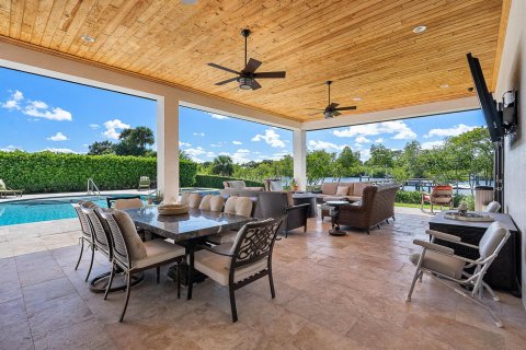 Villa ou maison à vendre à Port St. Lucie, Floride: 6 chambres, 577.2 m2 № 2176677 - photo 4