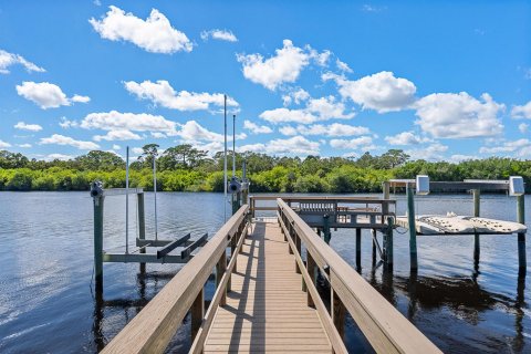Villa ou maison à vendre à Port St. Lucie, Floride: 6 chambres, 577.2 m2 № 2176677 - photo 29