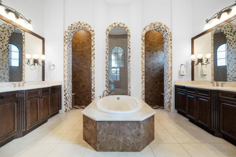 Villa ou maison à vendre à Port St. Lucie, Floride: 6 chambres, 577.2 m2 № 2176677 - photo 17