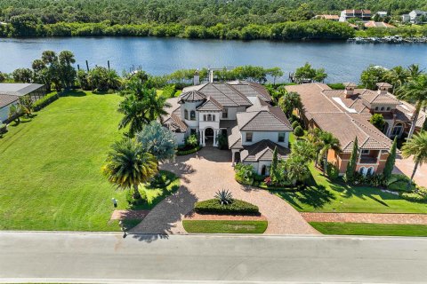 Casa en Port St. Lucie, Florida 6 dormitorios, 577.2 m2 № 2176677