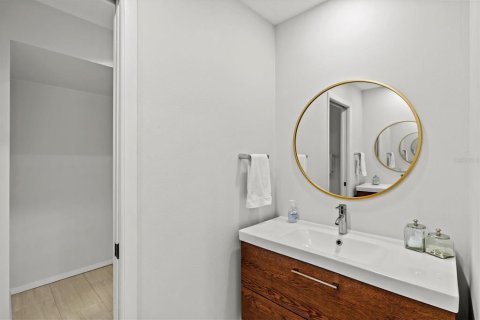 Adosado en venta en Sarasota, Florida, 3 dormitorios, 162.58 m2 № 2129696 - foto 30