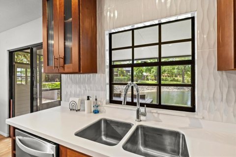 Adosado en venta en Sarasota, Florida, 3 dormitorios, 162.58 m2 № 2129696 - foto 15