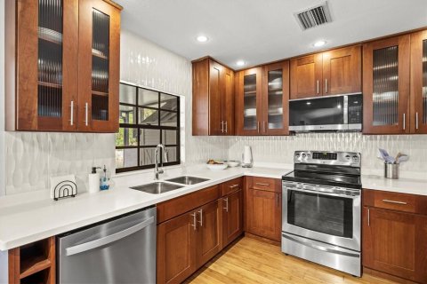Adosado en venta en Sarasota, Florida, 3 dormitorios, 162.58 m2 № 2129696 - foto 11
