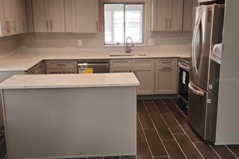 House in Ocala, Florida 4 bedrooms, 132.01 sq.m. № 2212250 - photo 30