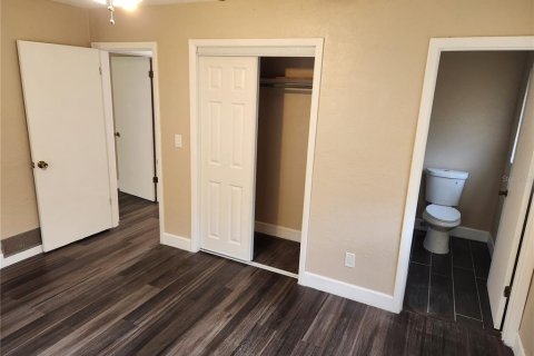 House in Ocala, Florida 4 bedrooms, 132.01 sq.m. № 2212250 - photo 20